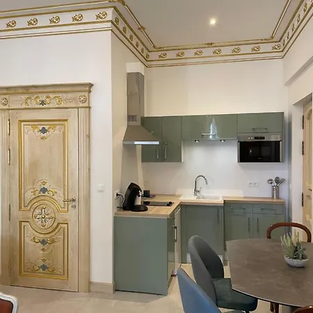 Familiale Maison De L'eglise Du Couvent Gæstehus