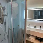 Familiale Maison De L'eglise Du Couvent ゲストハウス ナルボンヌ