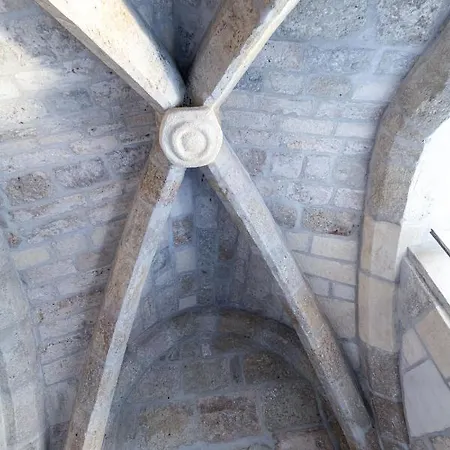 Familiale Maison De L'eglise Du Couvent Πανσιόν