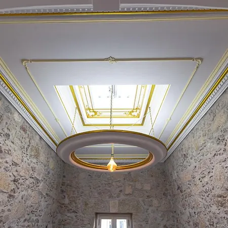 Familiale Maison De L'eglise Du Couvent 3* Ναρμπόν