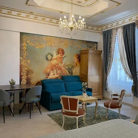 Familiale Maison De L'eglise Du Couvent 3* Ναρμπόν