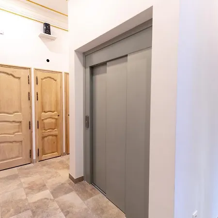 ゲストハウス Familiale Maison De L'eglise Du Couvent ナルボンヌ