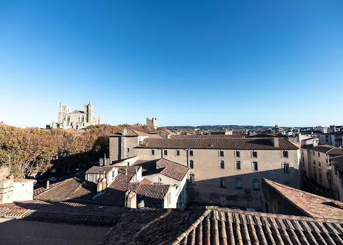 Familiale Maison De L'eglise Du Couvent